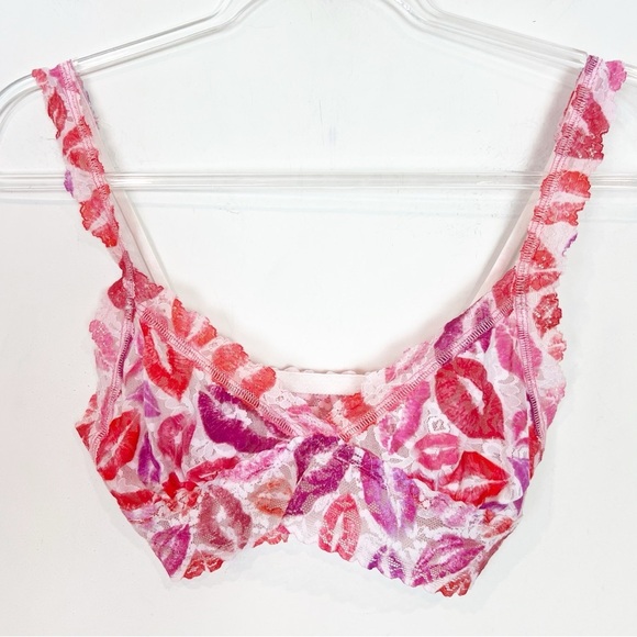 HANKY PANKY PINK RED LIP PRINT STRETCH LACE BRALETTE WOMENS SMALL - Picture 7 of 7